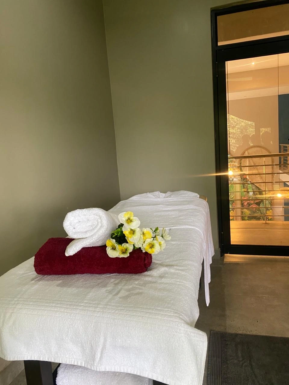 Mobile wellness massage setup image 3